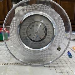 クリスタル製世界時計