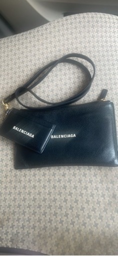 【BALENCIAGA】 バレンシアガ　レザー カードホルダー＆ポーチ ストラップ付き 