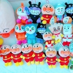 新品多数 24個 アンパンマンぬいぐるみ大量の画像