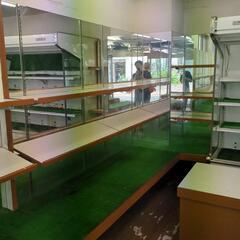 家具 テーブル　陳列棚　商品棚