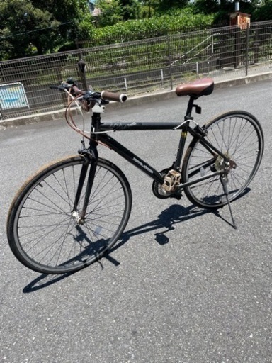 自転車 クロスバイク　(サドルクッションカバー、キーチェーン付き)