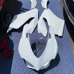 DUCATI パニガーレ 中華カウル