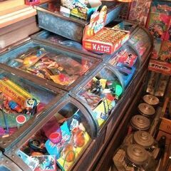 これは懐かしい！ 1950年代昭和レトロ昭和30年代に駄菓子屋さんで売られていた駄玩具セルロイド製/鼻眼鏡・鼻めがね・鼻メガネ・変装眼鏡の画像