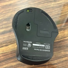 ☆値下げ☆N2406-486 buffalo 無線マウス NEOFIT BSMBW510S 通電確認済み キズ汚れ有りの画像