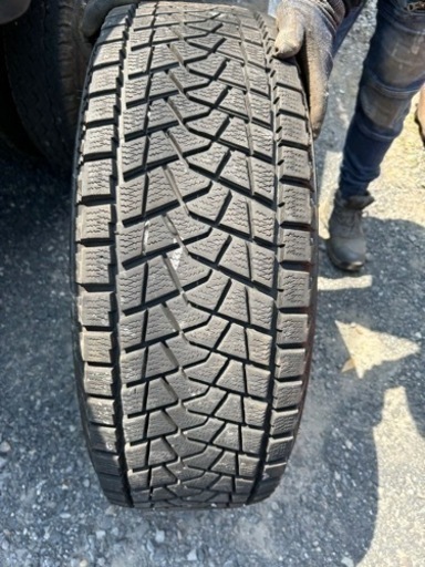 車のパーツ タイヤ、ホイール