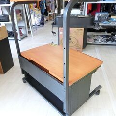 【おみせっち】値下げしました❗美品 ELECOM 家庭用キャスター付きパソコンデスク 天然木１００％の画像