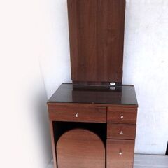 ■ 三面鏡 4段10杯 多収納 木製 高級家具 R06005 □ 三面鏡 4段10杯 多収納 木製 高級家具 R06005