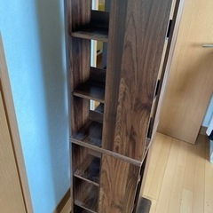 漫画　収納棚の画像