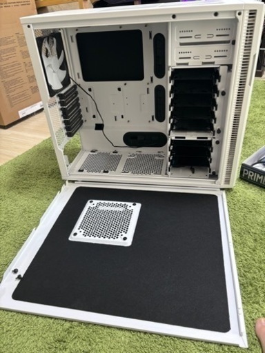 パソコンパーツ（PCケースなど）