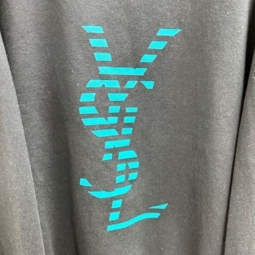 YSL イヴ・サンローラン　スウェット　ロゴプリント　デカロゴ