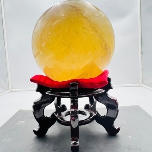 【‼️インテリアなどに‼️】天然石　水晶　台付き