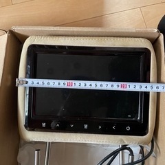 ヘッドレストモニター