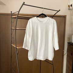 お洒落なランドリーラックの画像