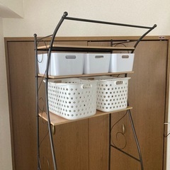 お洒落なランドリーラックの画像