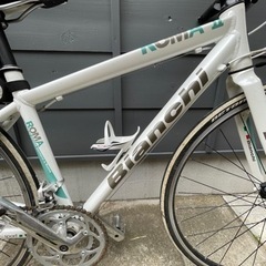 自転車 クロスバイクの画像