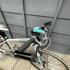 自転車 クロスバイクの画像