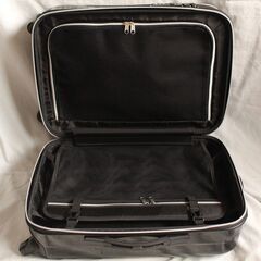 黒色　小型スーツケース　劣化ありの画像