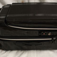 黒色　小型スーツケース　劣化ありの画像
