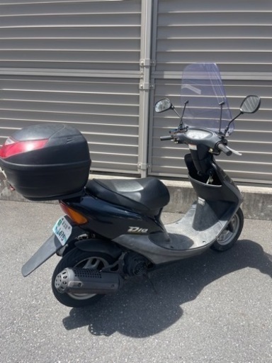 Dio 原付バイク荷物入れ付き