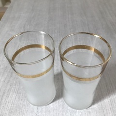 グラス（2つ）の画像