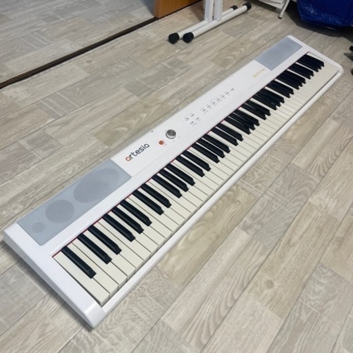 楽器 鍵盤楽器、ピアノ、電子ピアノ、88鍵盤、ホワイト