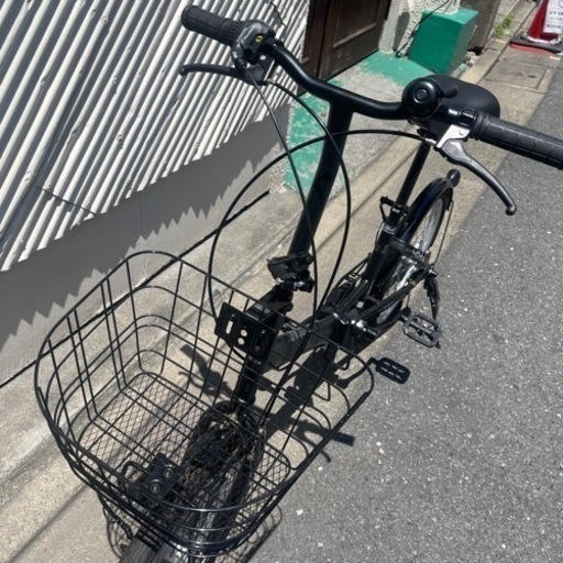 《売約済》【武蔵小山】【実質表示価格より最大２０％お値引き！！】 保管品　自転車　街乗り　町乗り　ちょい乗り　チャリ　ママチャリ　　検　20インチ　カゴ　籠　付き　ギア　6段変速　折りたたみ　おりたたみ　折りたたみ自転車　おろたたみ自転車　bicycle folding bike