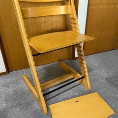 トリップトラップチェア(お値下げしました！)の画像