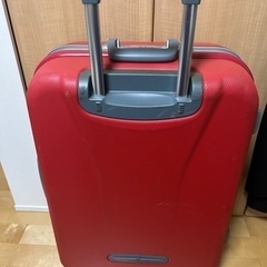 キャリーケース、スーツケースの画像