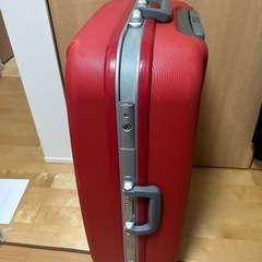 キャリーケース、スーツケースの画像