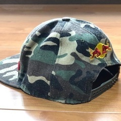 レッドブル 迷彩キャップの画像