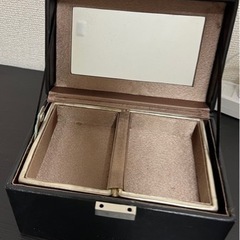 ☆【本日⭕️】shu uemura(化粧箱💄)の画像