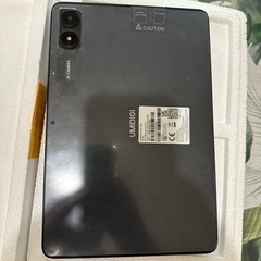 タブレットと保護フィルムのセットの画像