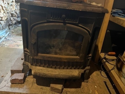 薪ストーブ　
商談中