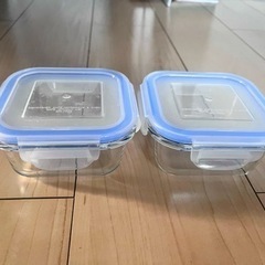 ガラス製保存容器2個の画像