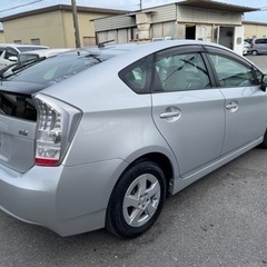 車検2年付き トヨタプリウス 走行3万キロの画像