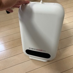 アイリスオーヤマ　セラミックファンヒーター