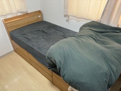 ベッドフレーム売ります(マットレスはどちらでも)