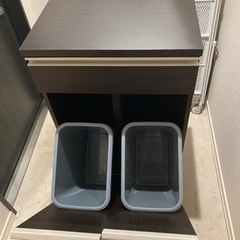 (取引中)お譲りします/収納付き2口ゴミ箱の画像
