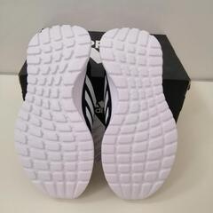 【新品】adidas アディダス キッズスニーカー 21cm シューズの画像