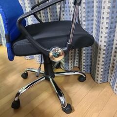 デスクチェア　オフィスチェア　ブラック×ブルーの画像