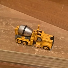 ロボット変形型車