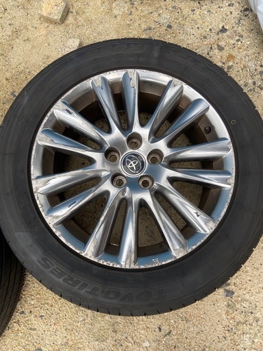 タイヤ・ホイール　235/55R18 ハリアー純正