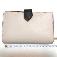 【新品 未使用】kate spade ｹｲﾄｽﾍﾟｰﾄﾞ 二つ折り財布　　の画像
