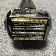 【価格を下げました】2021年製　マクセルイズミ6枚刃シェーバーの画像