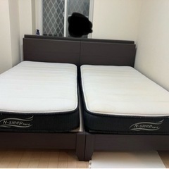 【取引中／受け渡し者決定】家具 ベッド シングルベッド2台　 キングサイズの画像