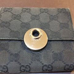 【受付終了しました】グッチ　レディース　二つ折り財布　ブラウン