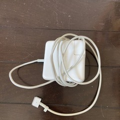 MacBook 充電器　