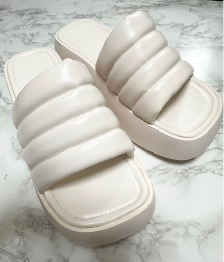 ?新品　厚底サンダル　LL
