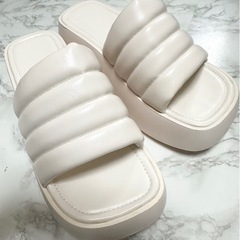 🤍新品　厚底サンダル　LLの画像
