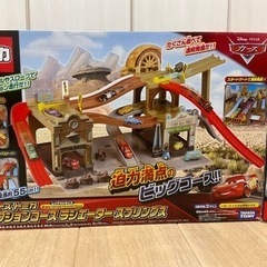 カーズトミカ　アクションコースラジエーター・スプリングスの画像